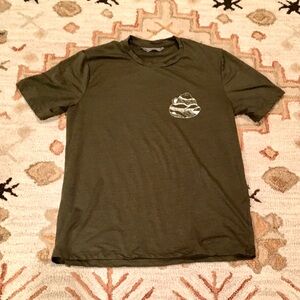 Icebreaker Mens Olive green small graphic Tshirt